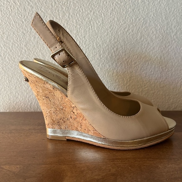 Lilly Pulitzer Shoes - Lilly Pulitzer Tumbled Beige Leather Wicker Kristin Wedge Espadrille Sz 7 EUC